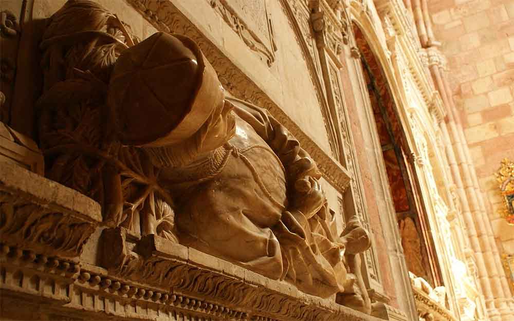 Sepulcro de don Martín Vázquez de Sosa en la Catedral de Sigüenza